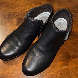 Naot Helm Aura ankle boots excellent condition